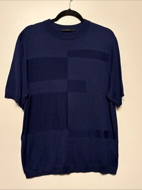 Murano Navy Short-Sleeve 100% Silk Geometric Knit Top. Size Large